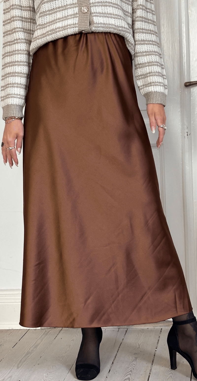 Cissi satin nederdel brun LikeLondon