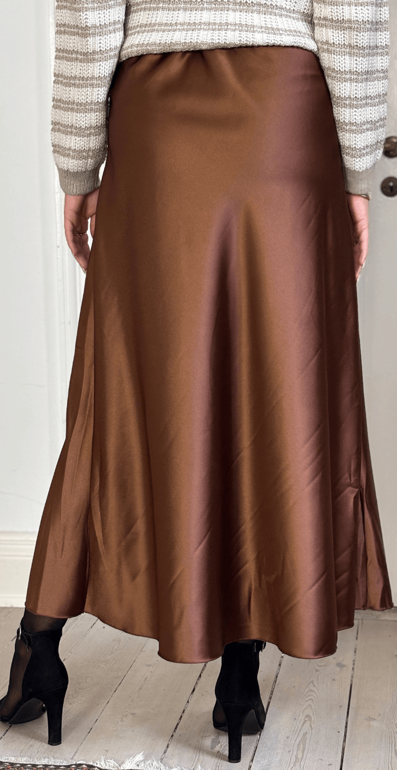 Cissi satin nederdel brun LikeLondon