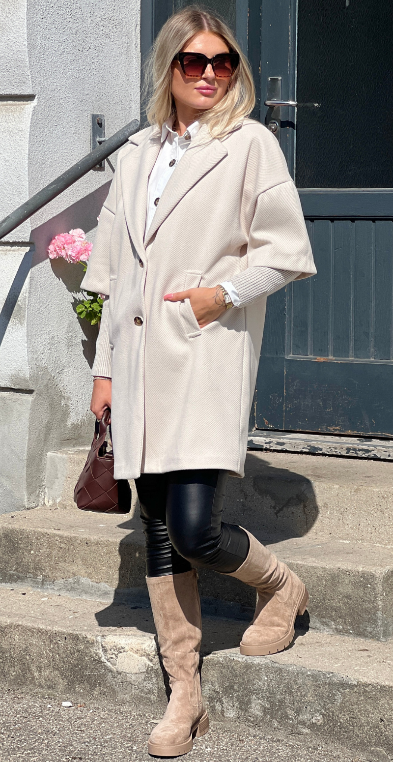 Nanna jakke med ribærmer beige Likelondon