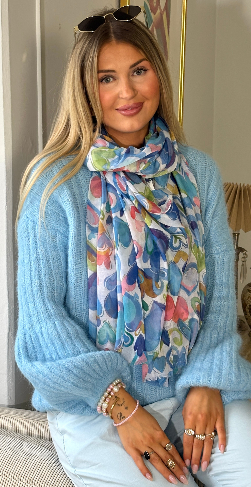 Tørklæde med hjerter i forskellige farver blå LikeLondon