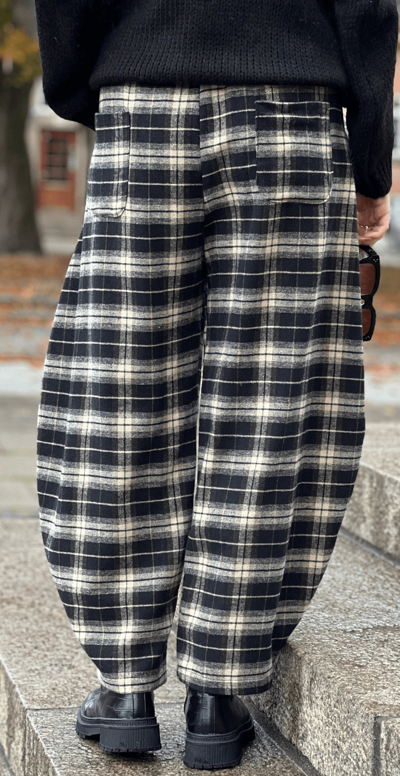 Sonya ternet barrel balloon bukser sort LikeLondon