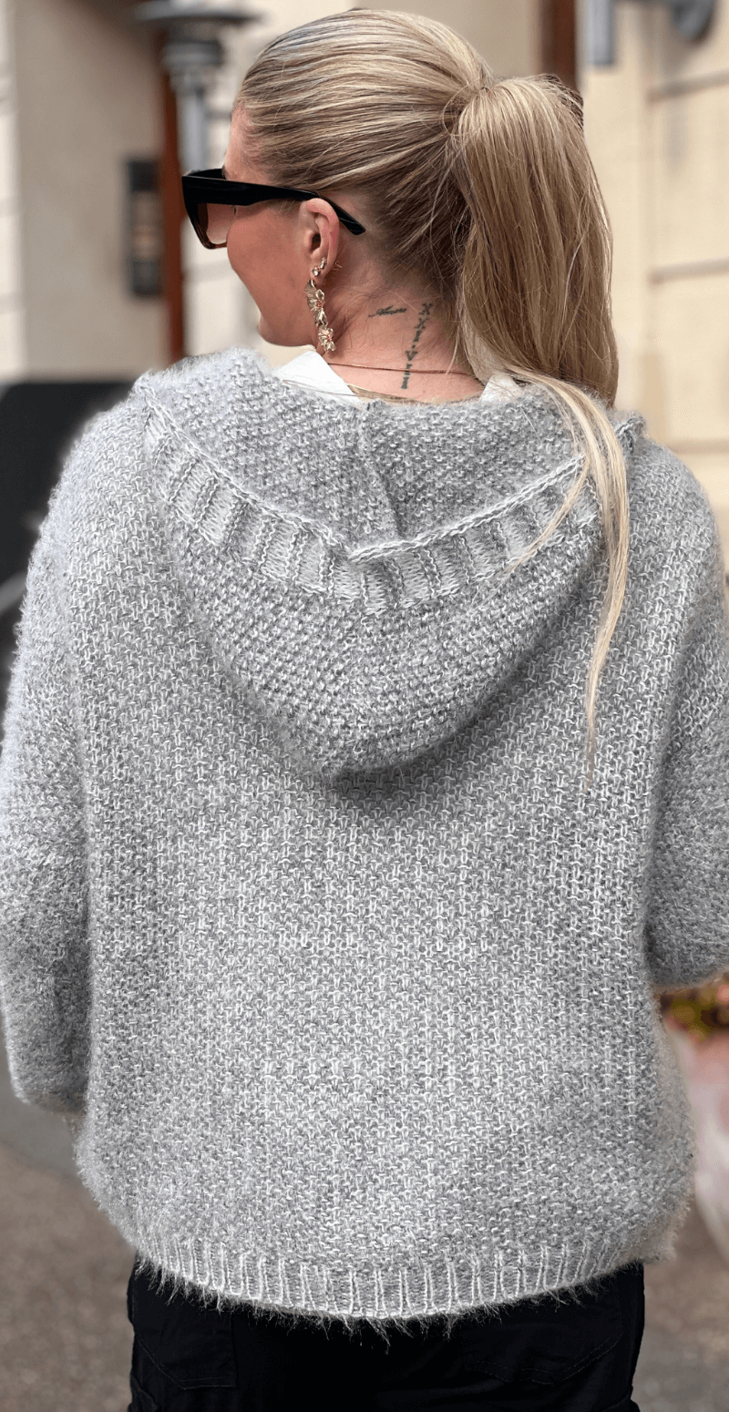 Saseline cardigan med hætte og guldknapper grå LikeLondon