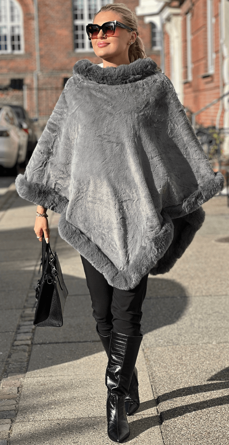Maxine poncho med bred kant grå LikeLondon