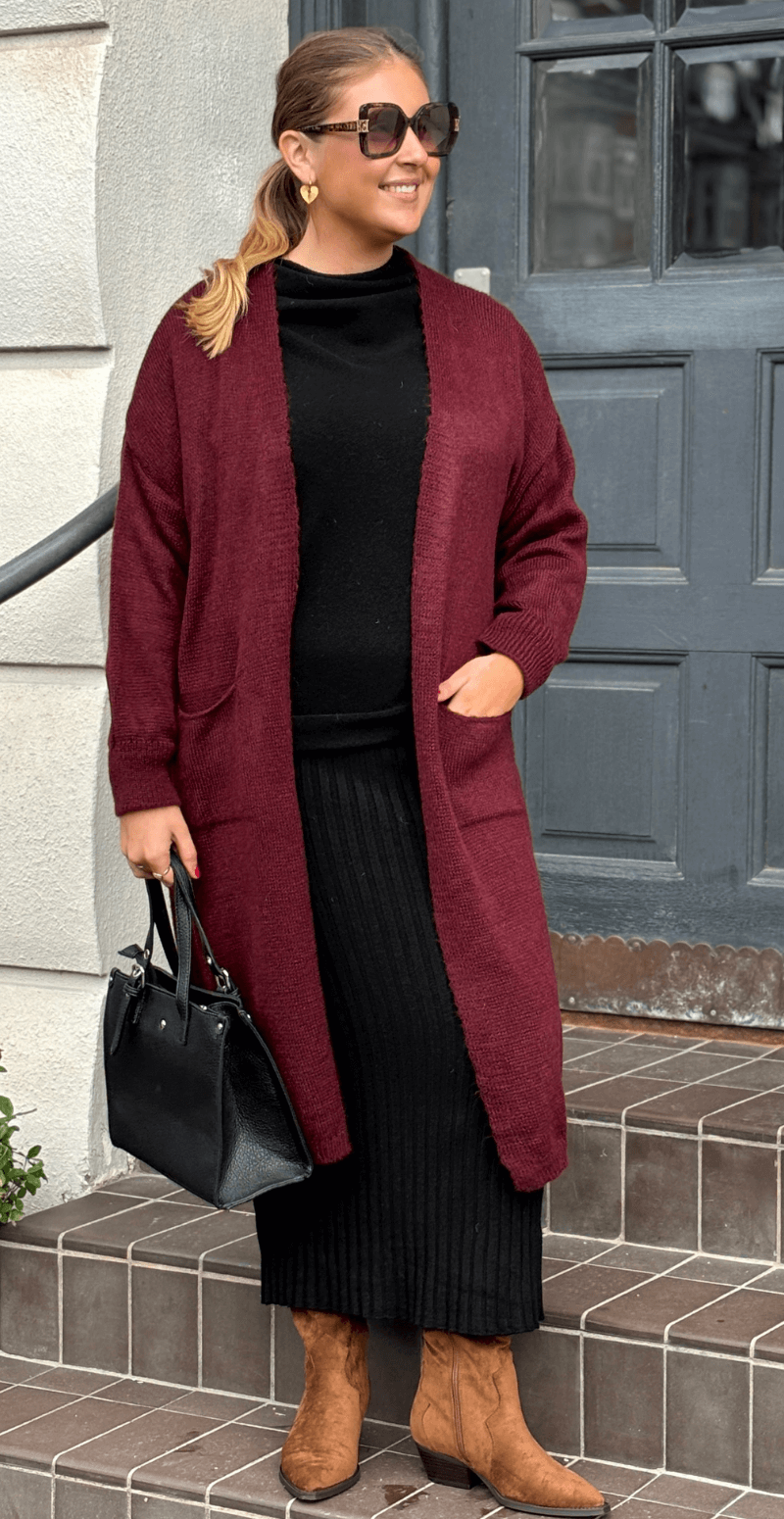 Forudbestil uge 40 Ramona lang strik cardigan med hest på ryggen bordeaux LikeLondon