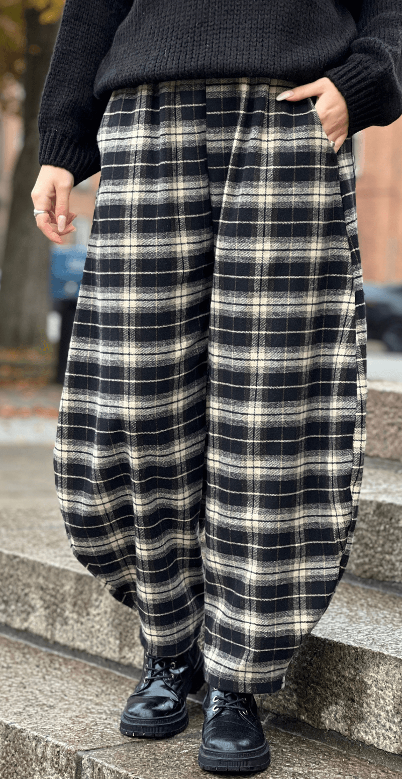 Sonya ternet barrel balloon bukser sort LikeLondon