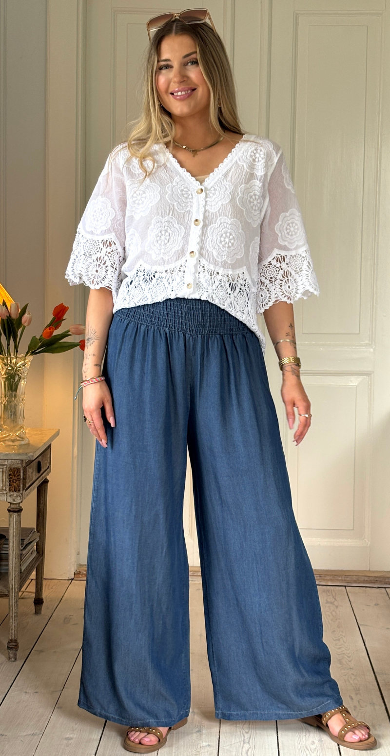 Hannah bukser med vidde og smock kant dark jeans LikeLondon