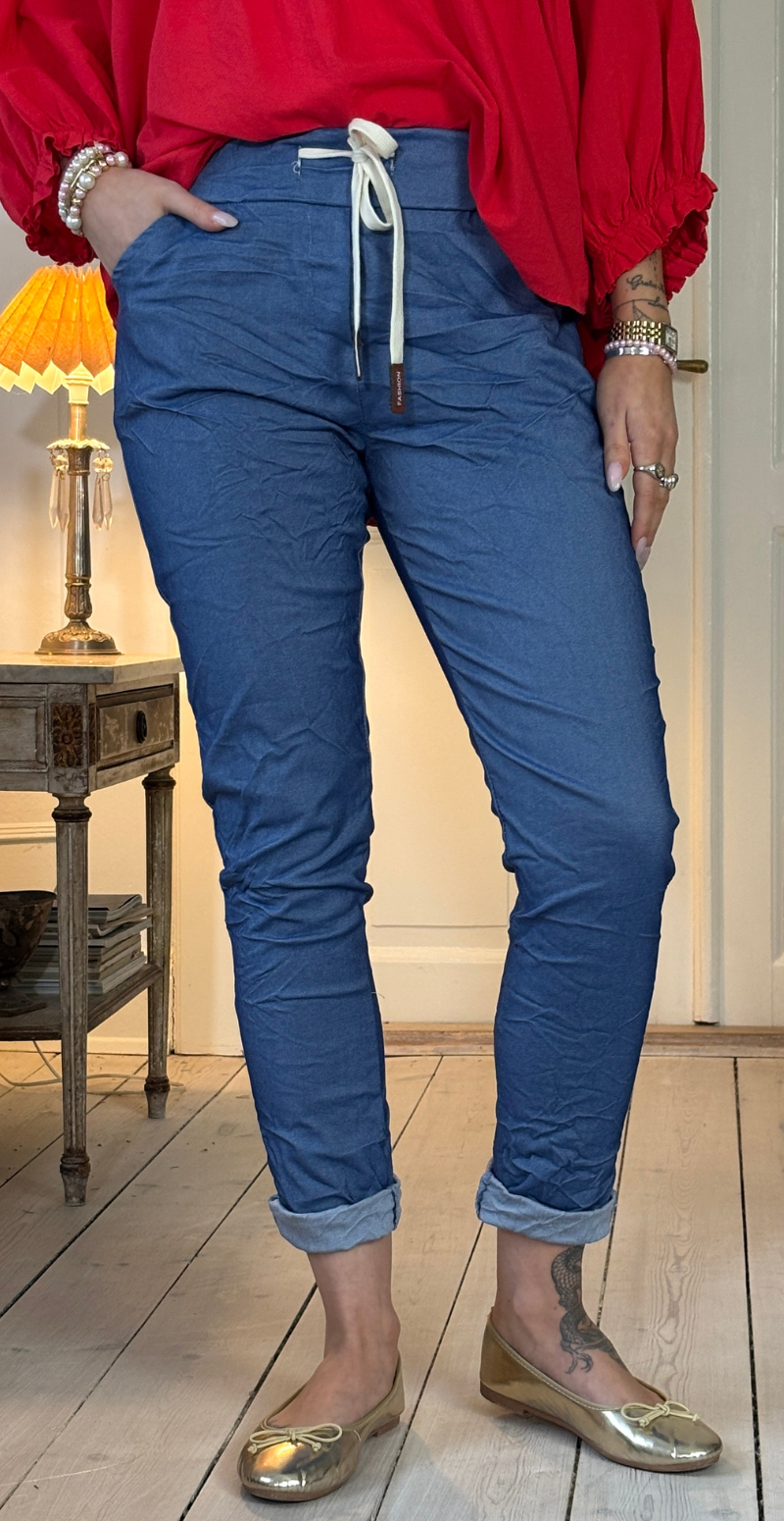 Nora bukser med elastik og snørre denim LikeLondon