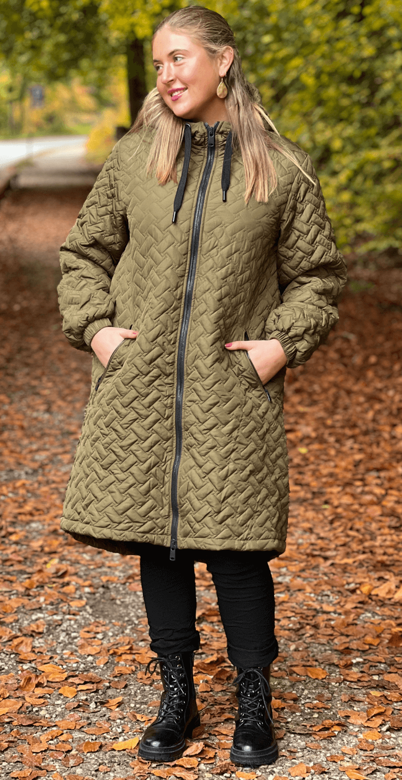 Fenya quiltet jakke army