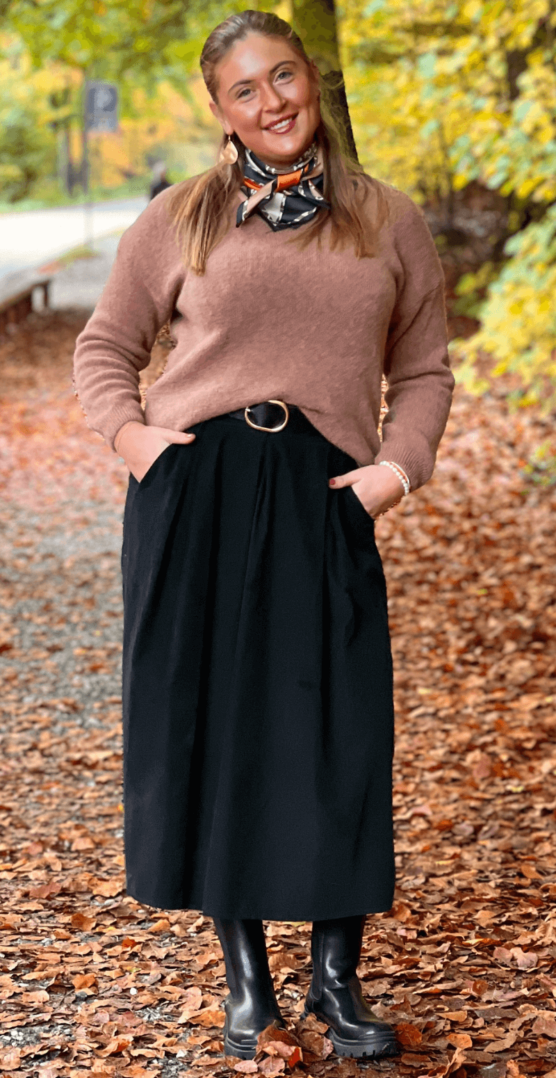 Baily fløjlsnederdel med lommer og bælte sort LikeLondon