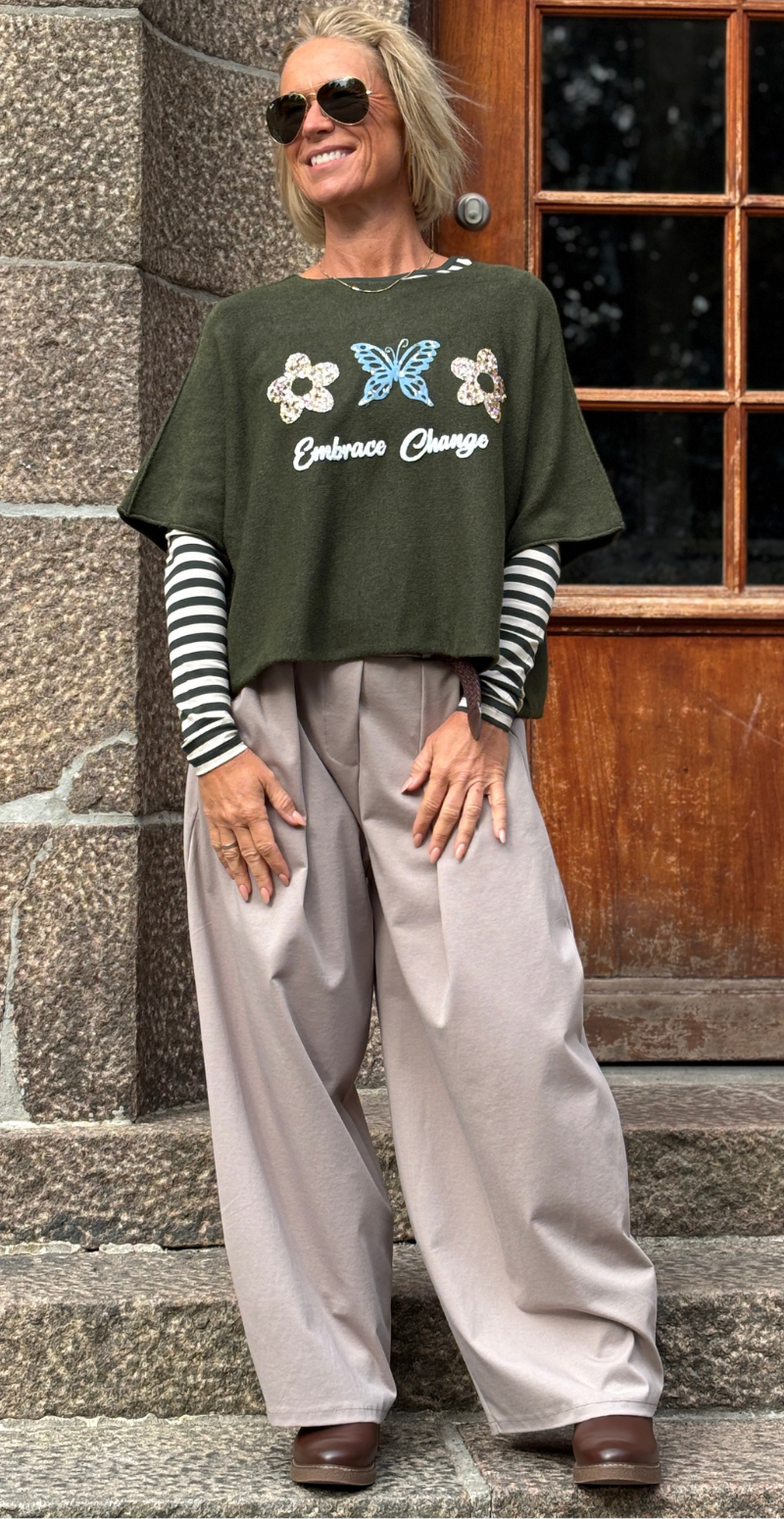 Lonnie strik med 3/4 ærmer og pailletter khaki LikeLondon