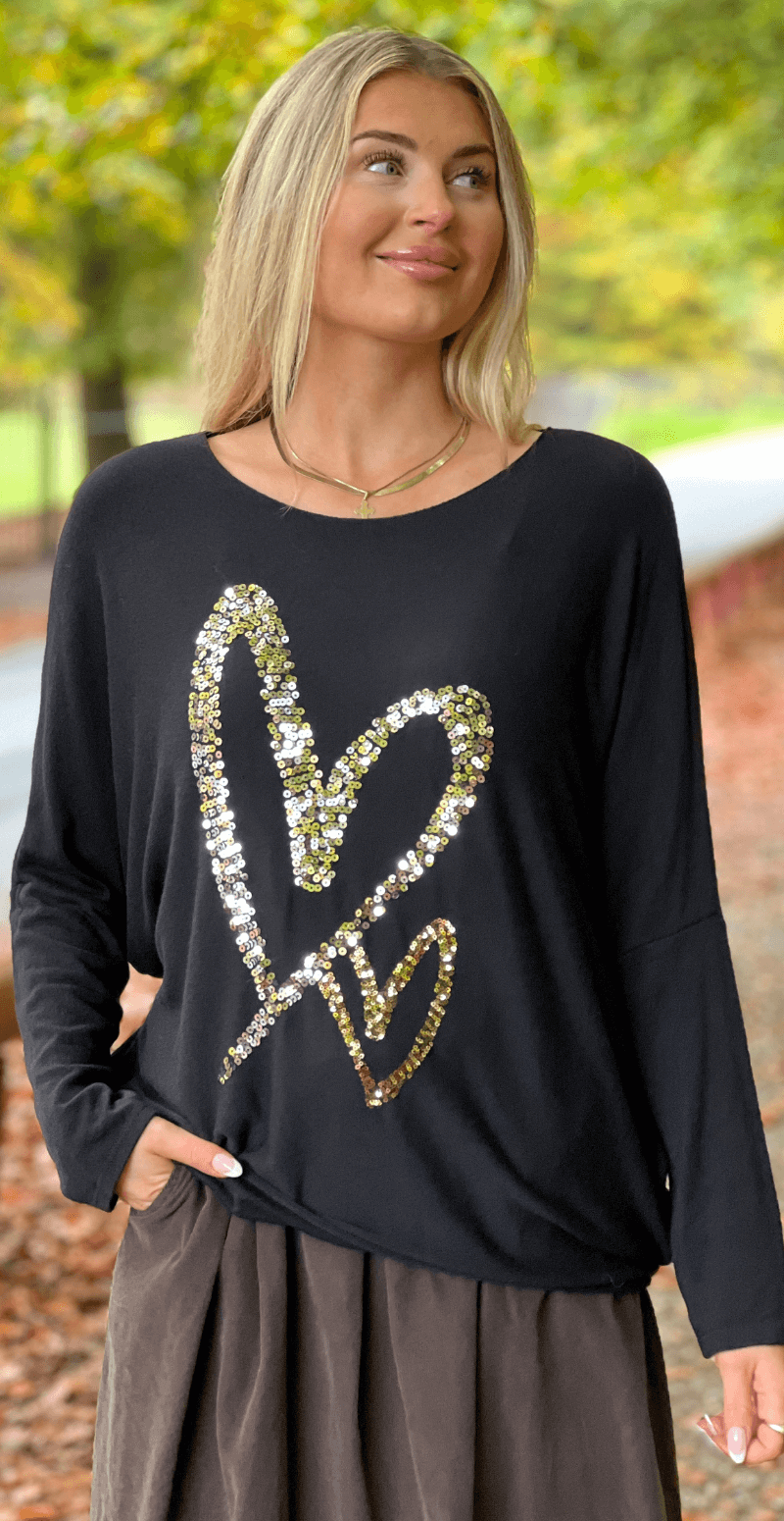 Madelene bluse med paillet hjerter sort LikeLondon