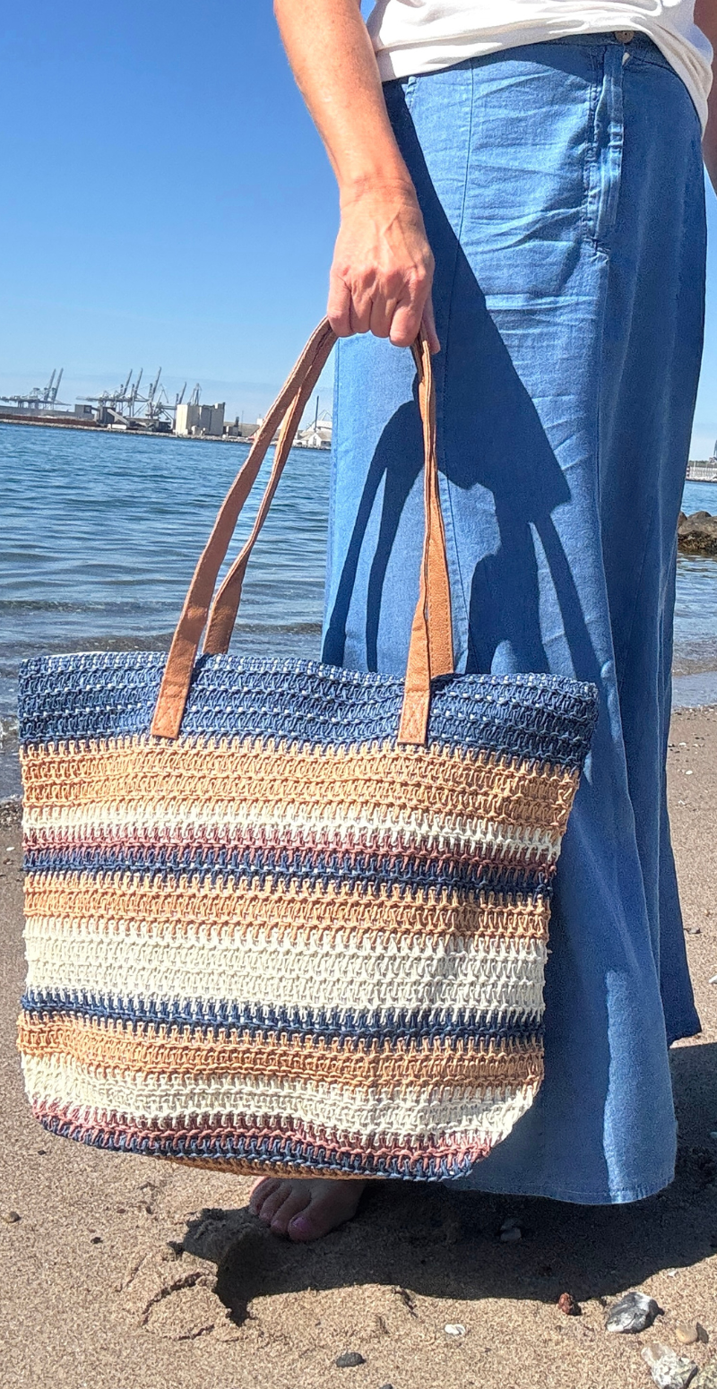 Flettaske med striber og lynlås navy/sand LikeLondon