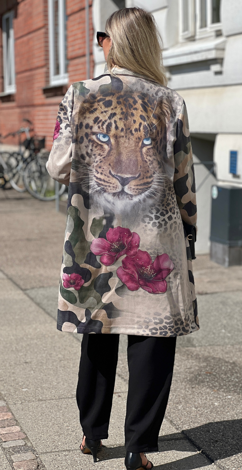 Katie jakke med leopard og blomster beige LikeLondon