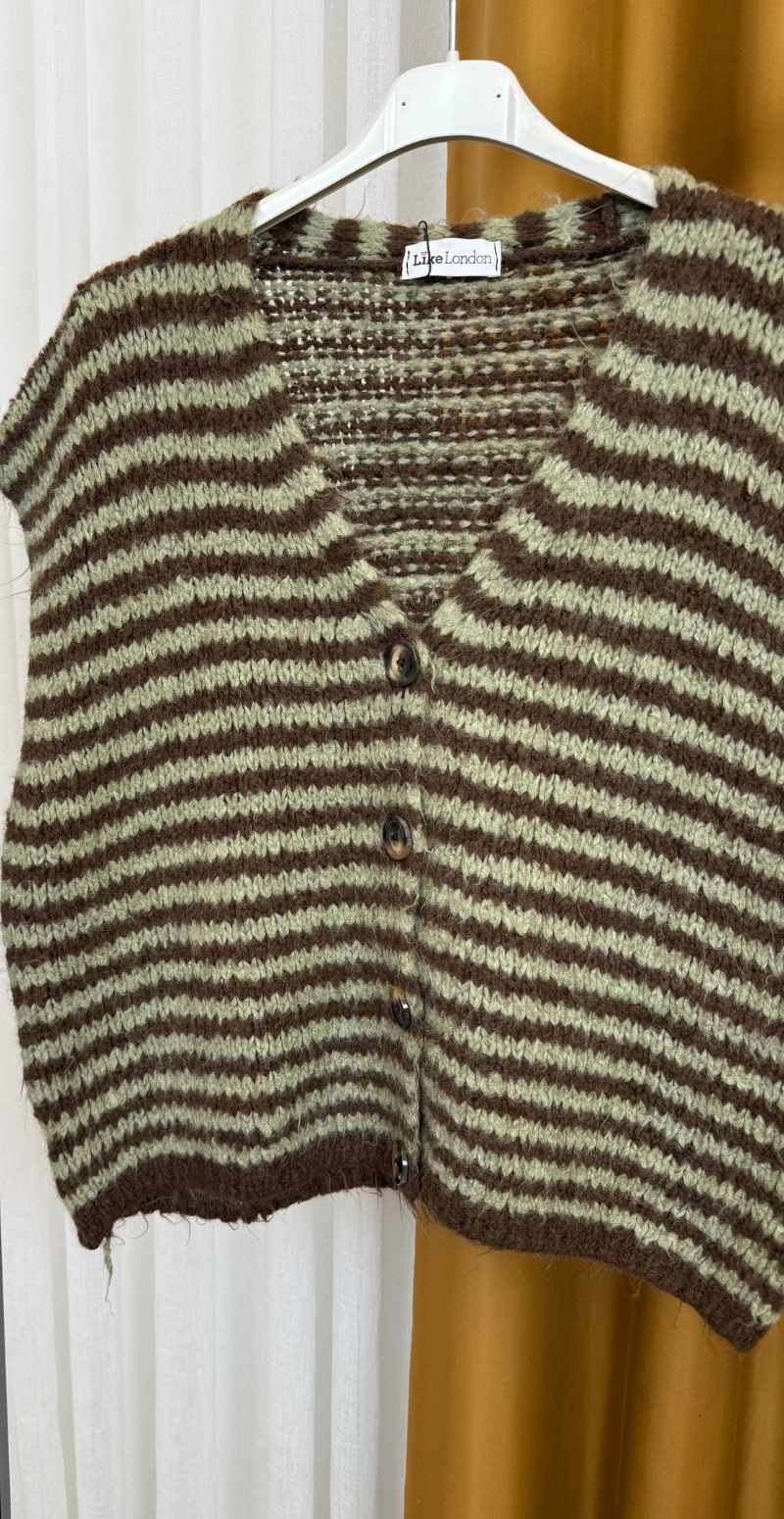 Bertha gennemknappet strikvest i uld med striber brun LikeLondon