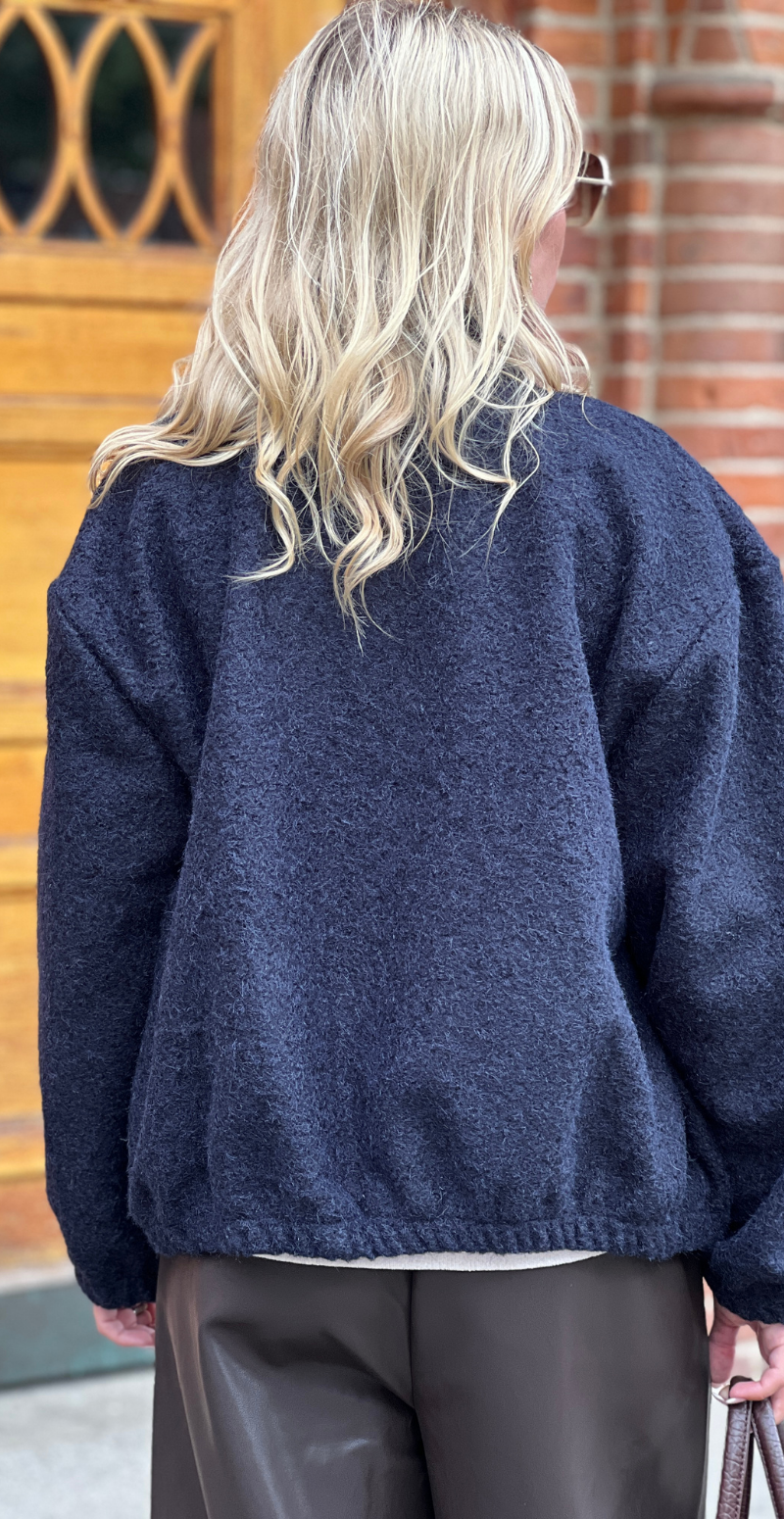 Bonnie kort bomberjakke navy LikeLondon