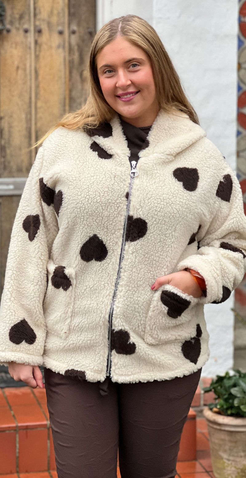 Nema teddy jakke i uld med hjerter beige LikeLondon