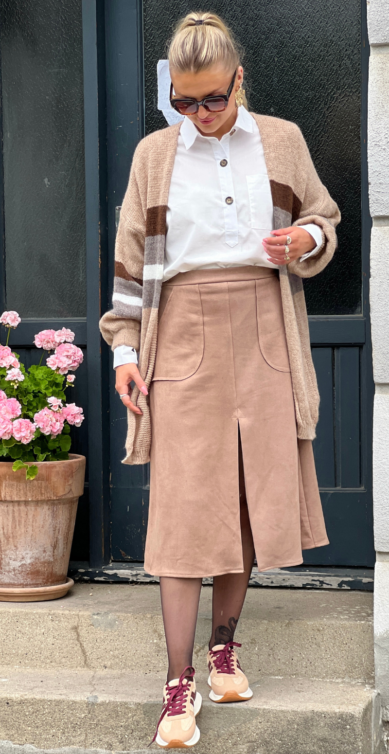 Regitze cardigan med striber camel LikeLondon