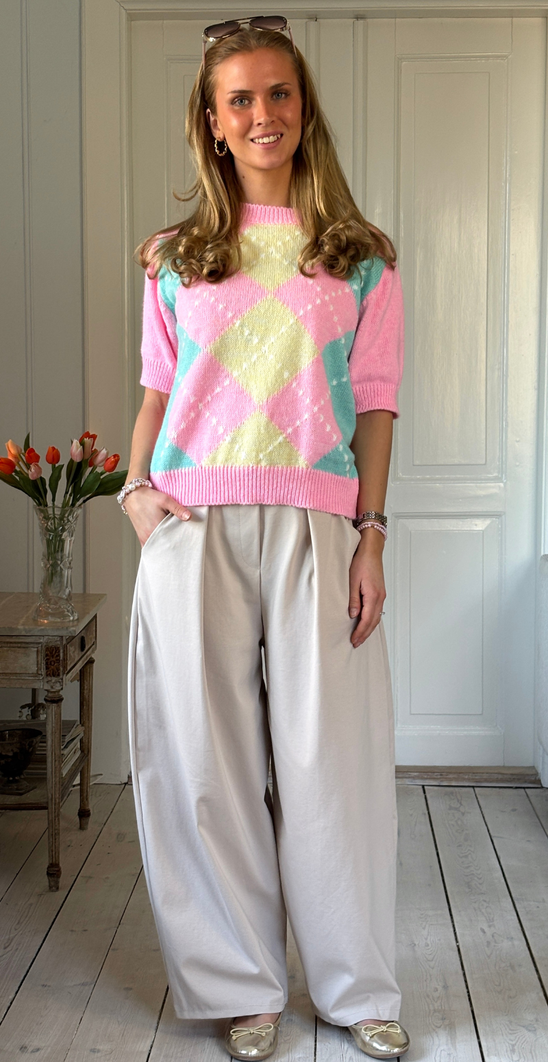 Uma kortærmet strik med harlekin mønster pink LikeLondon