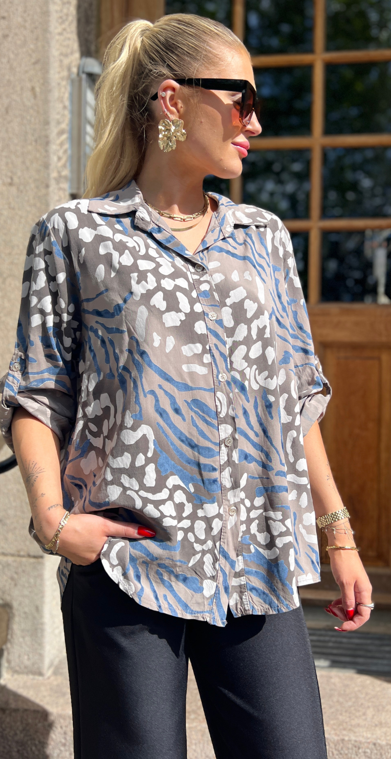 Melissa skjortebluse med dyreprint fango LikeLondon
