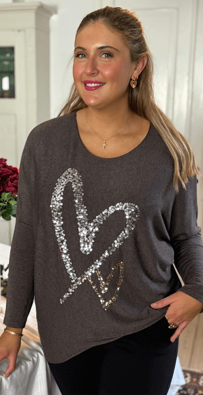 Madelene bluse med paillet hjerter brun LikeLondon