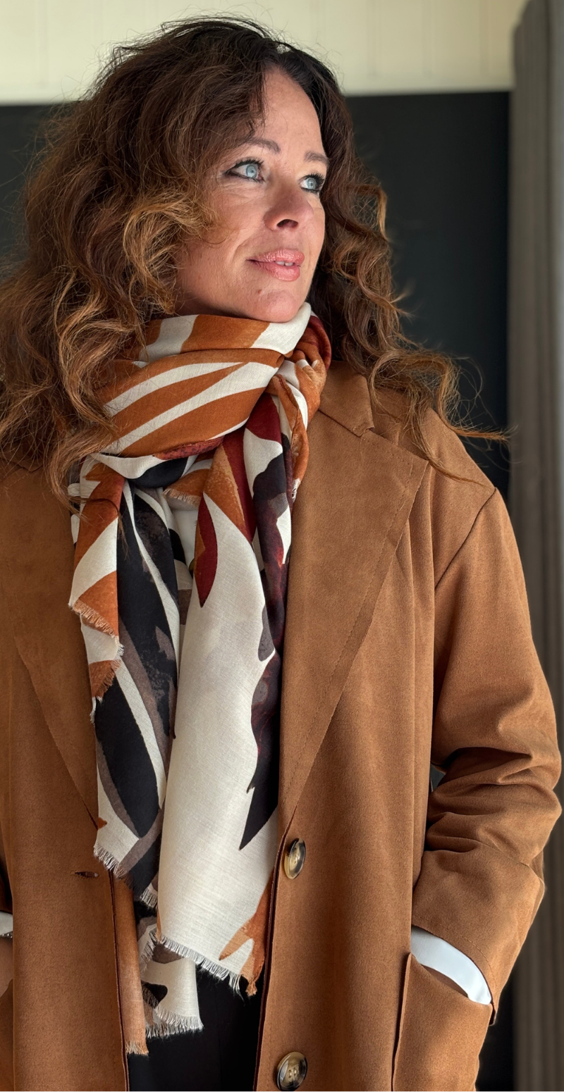 Kamella lang jakke i ruskindslook med knapper camel LikeLondon