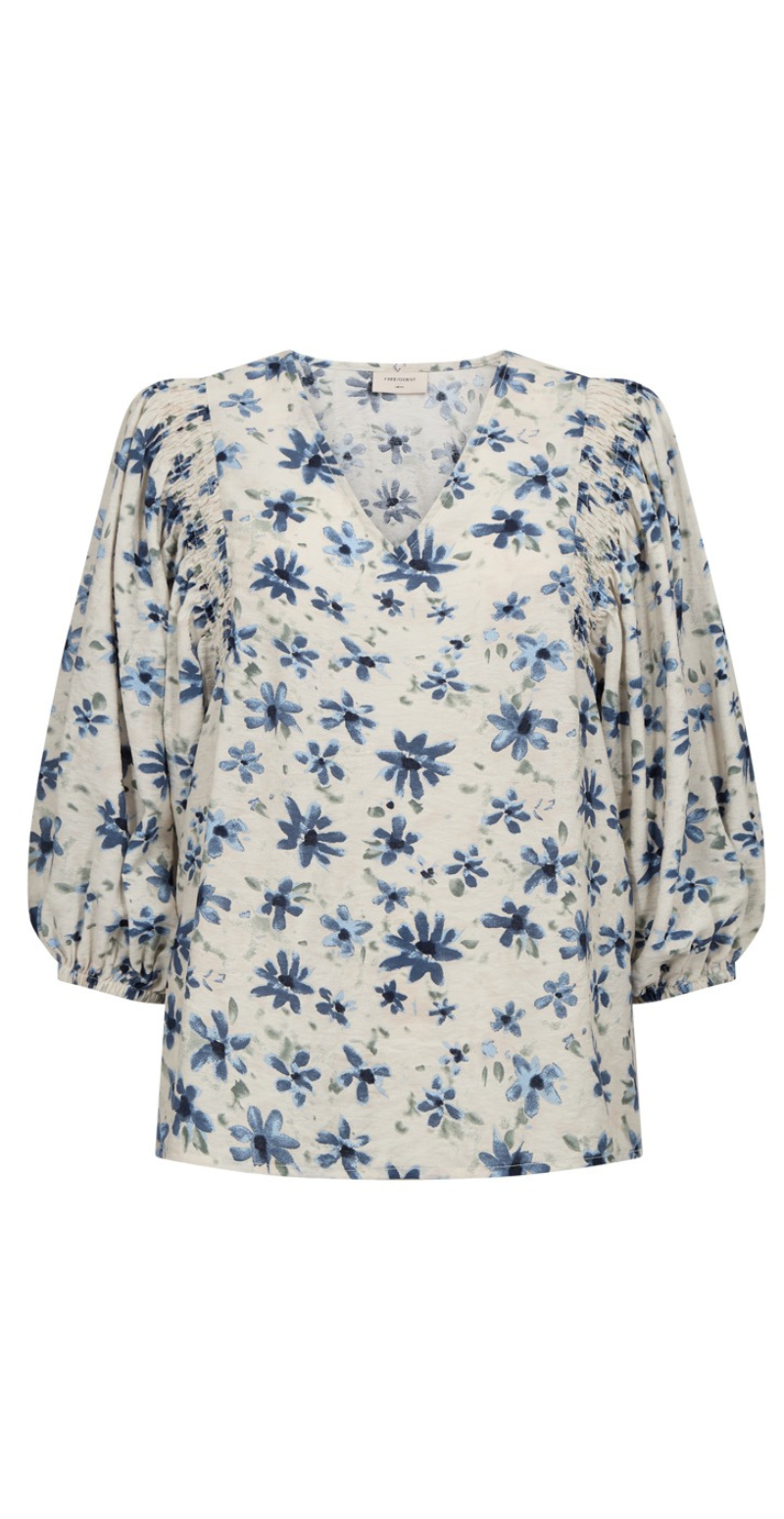Jovi bluse med pufærmer og blomstermønster moonbeam w. vintage indigo Freequent