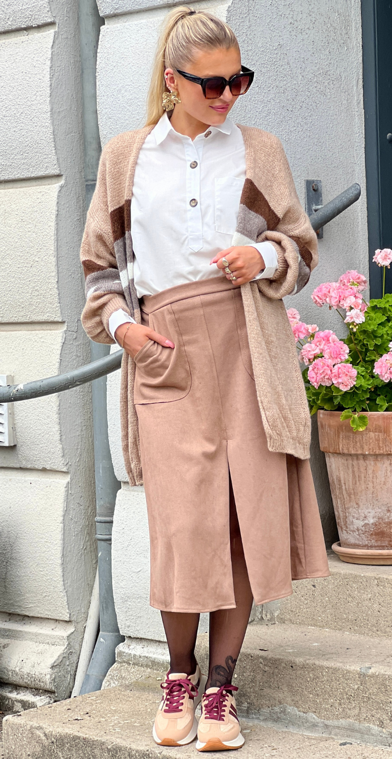 Regitze cardigan med striber camel LikeLondon