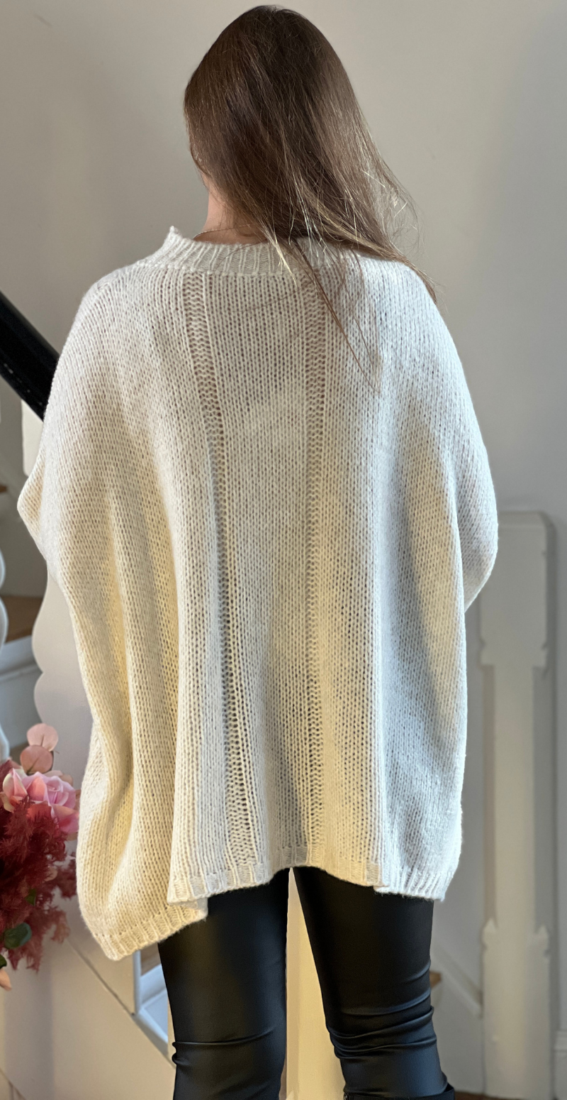 Daphne strik med kabelmønster og ribærme beige LikeLondon