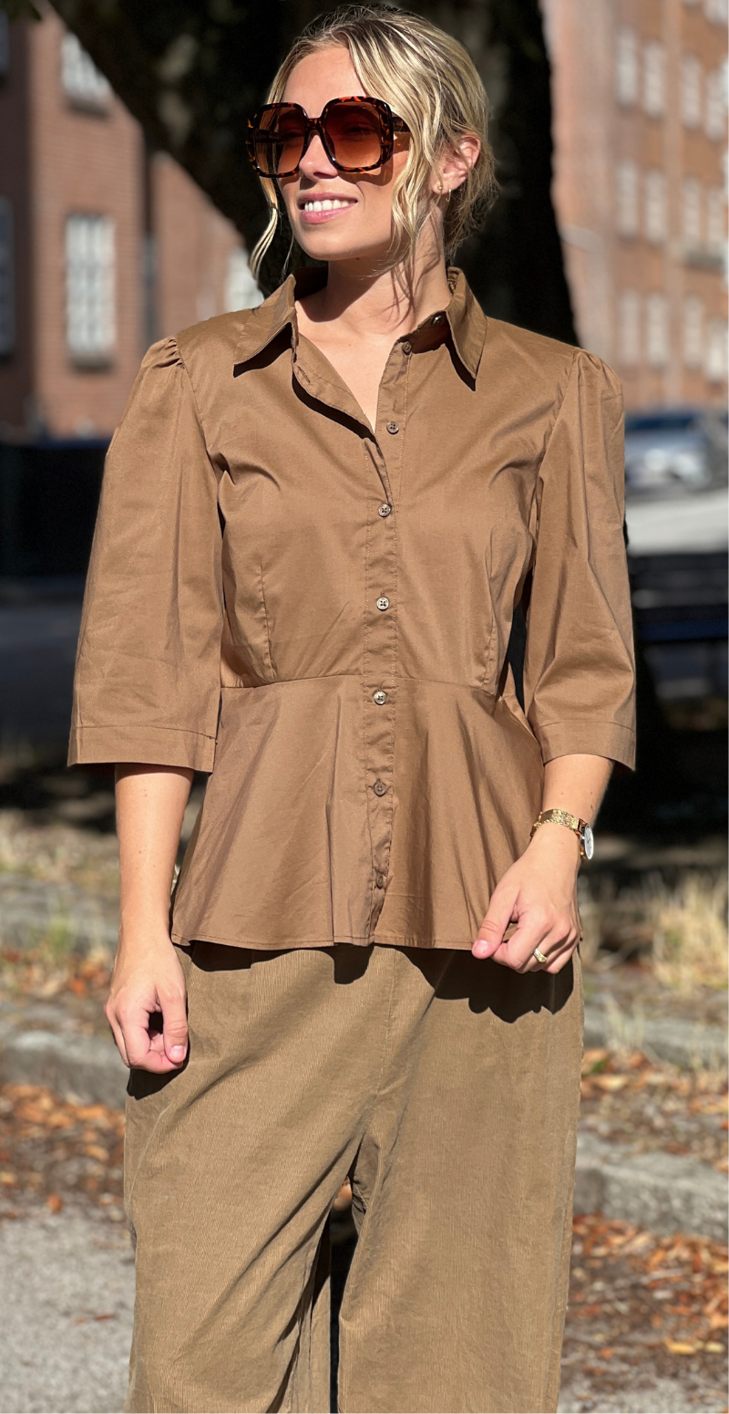 Issali bluse med peplum og 3/4 ærmer sepia B.young