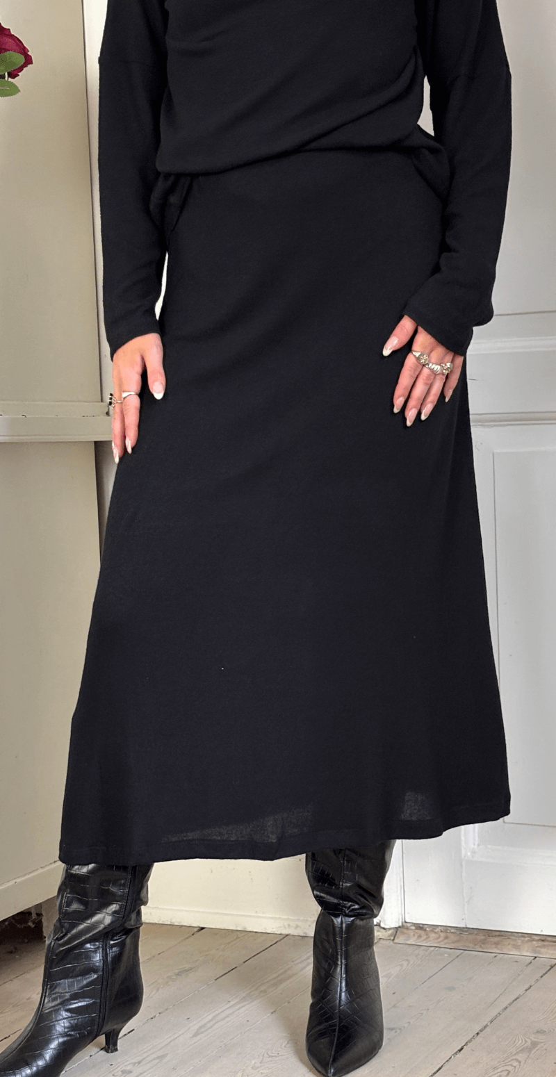 Laveco nederdel sort