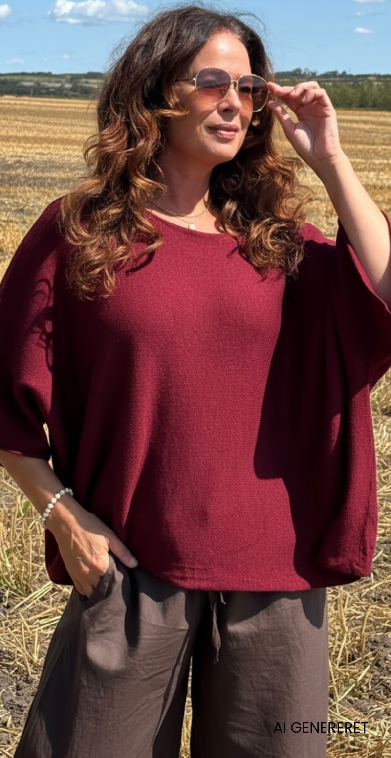 Elva strikbluse med vidde og 3/4 ærmer burgundy LikeLondon