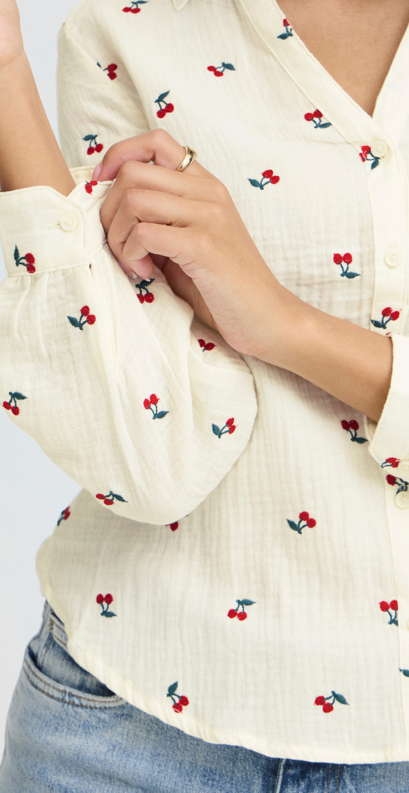 Iberlin musselin bluse med kirsebær cerise marshmallow B.young