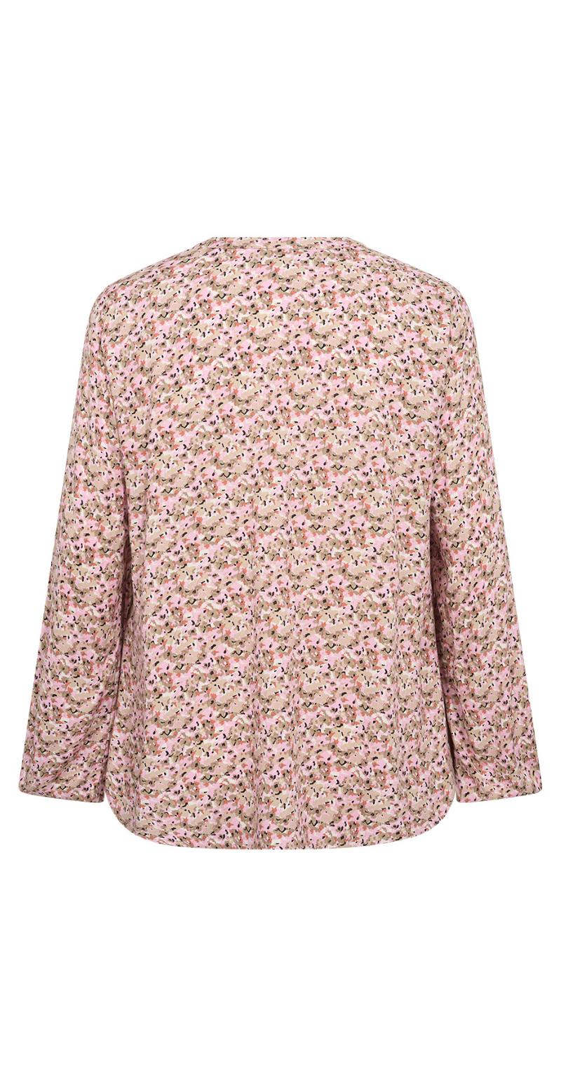 Bluse med split hals og print rosa