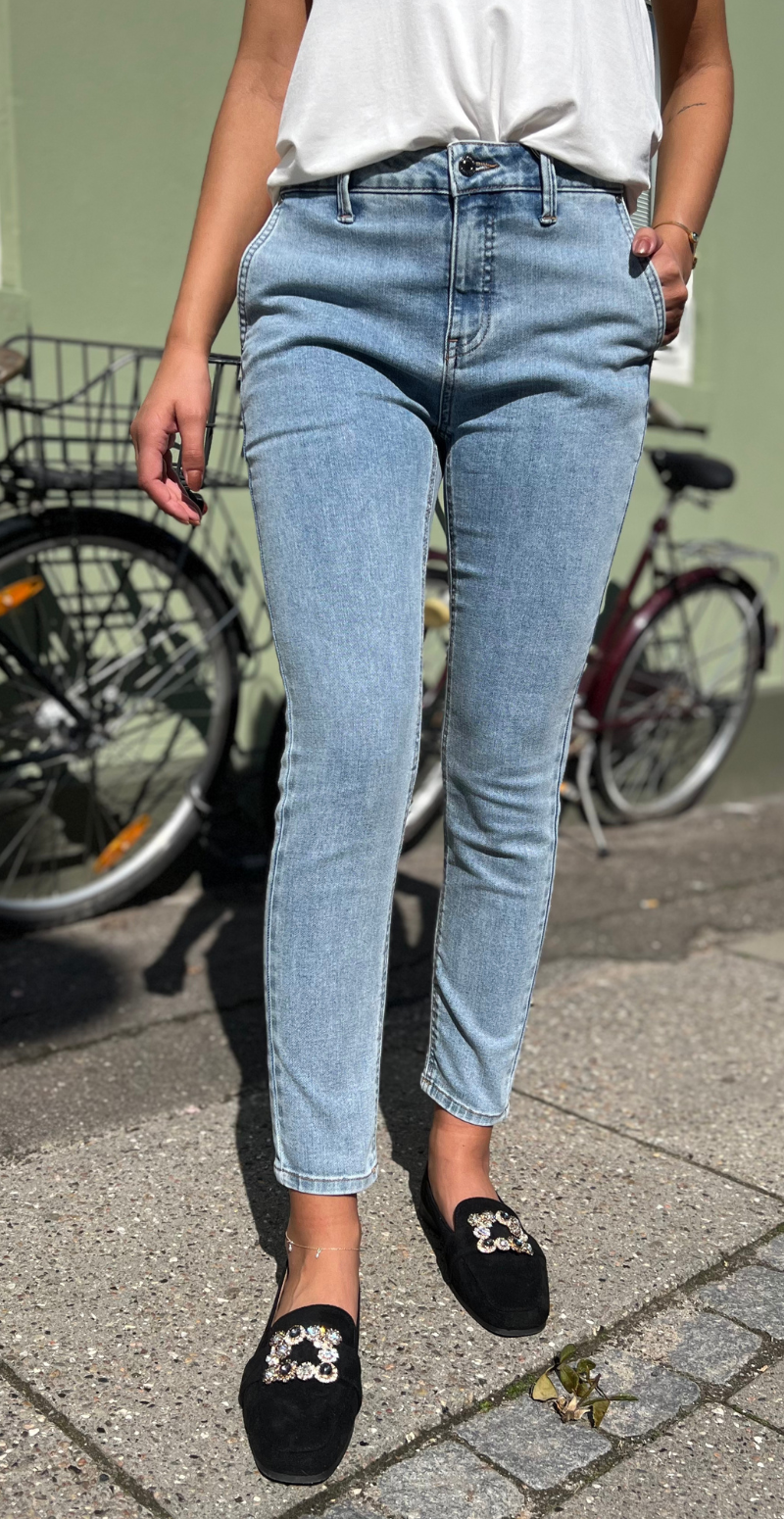 Denim buks lysblå