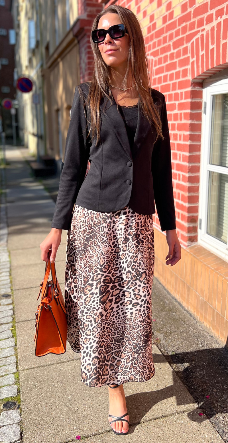 Tami nederdel med leopard print