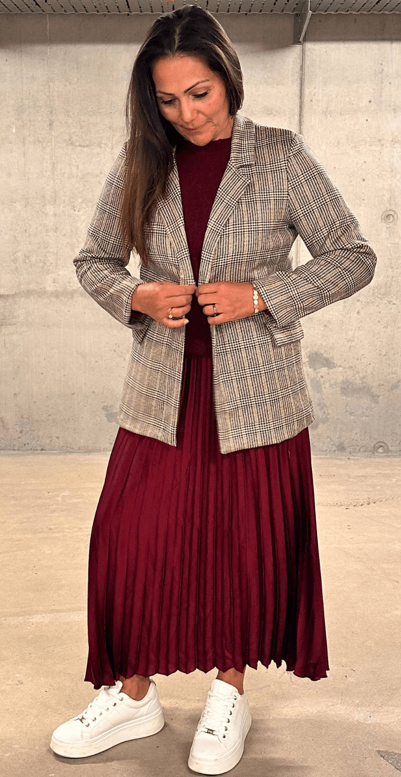 ternet blazer i beige fra likelondon by christina