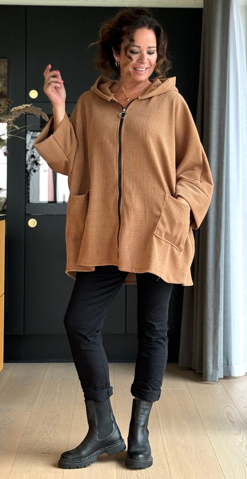 Becky cardigan med hætte camel LikeLondon