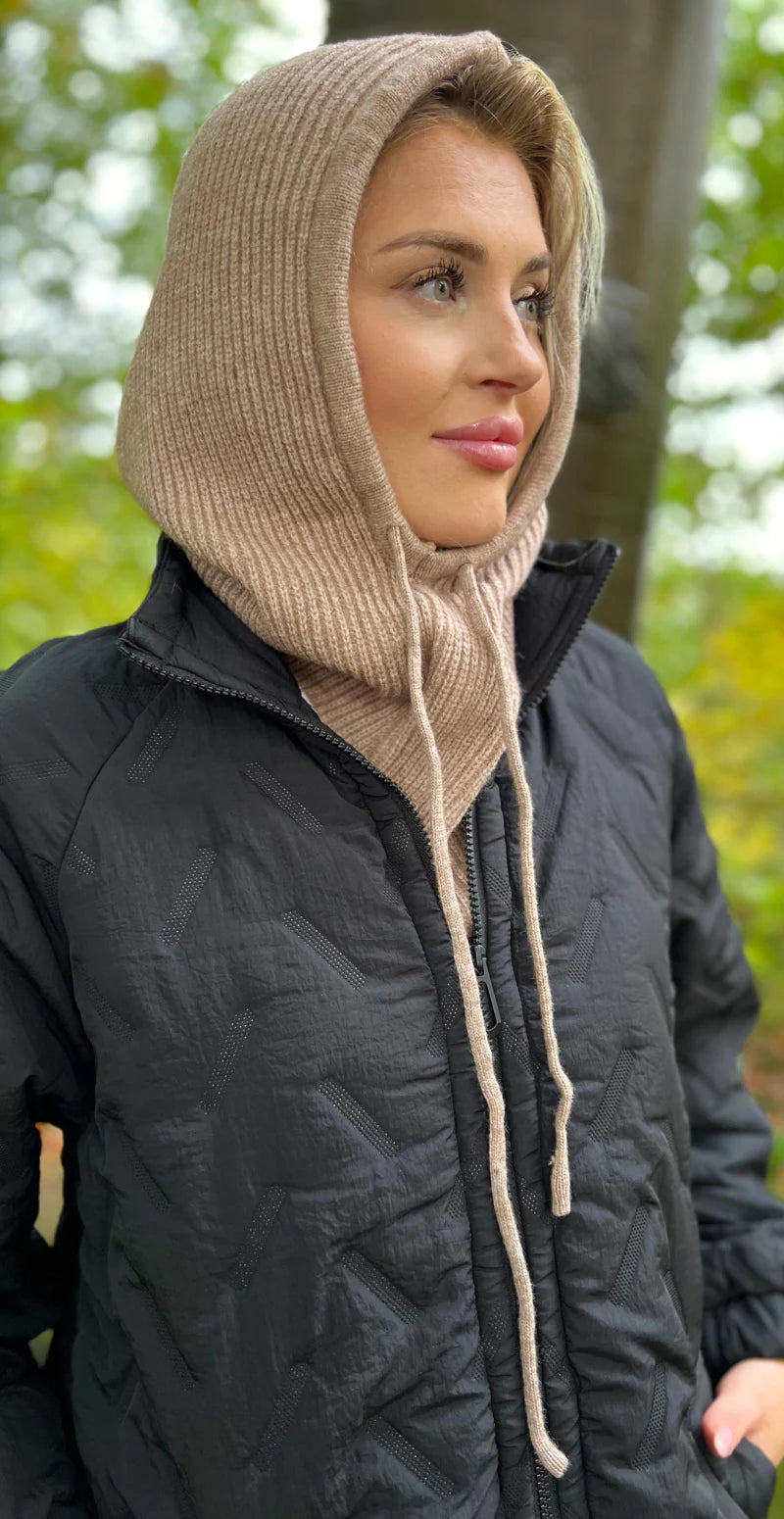 Strikket balaclava med snøre fango LikeLondon