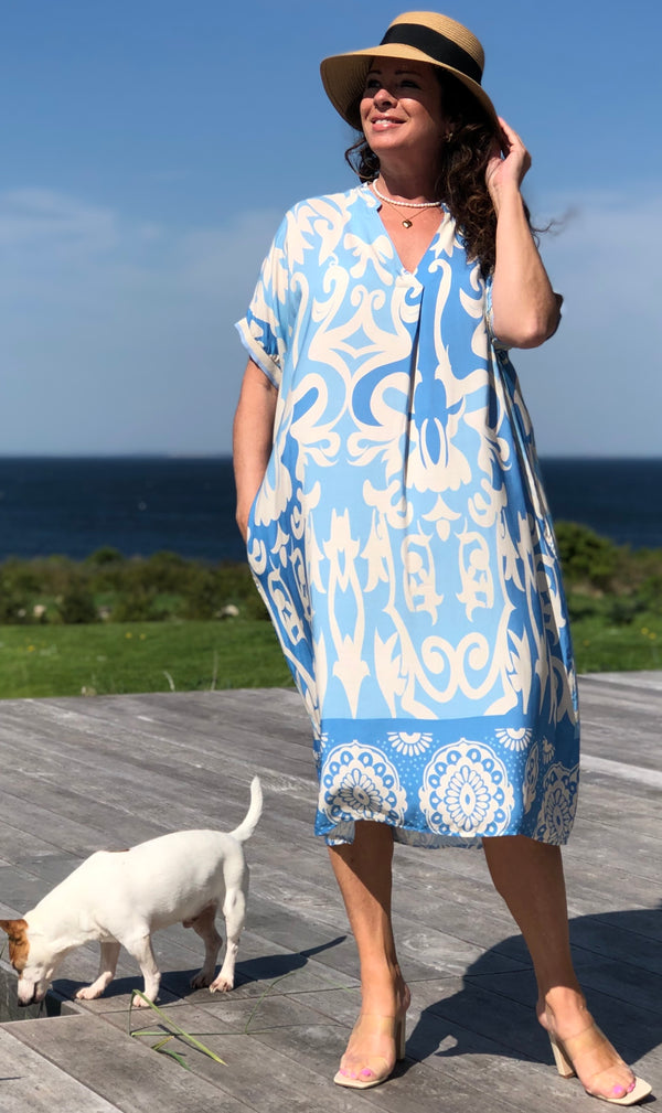 Forudbestilling uge 20 Melia kjole med mønster lysblå LikeLondon