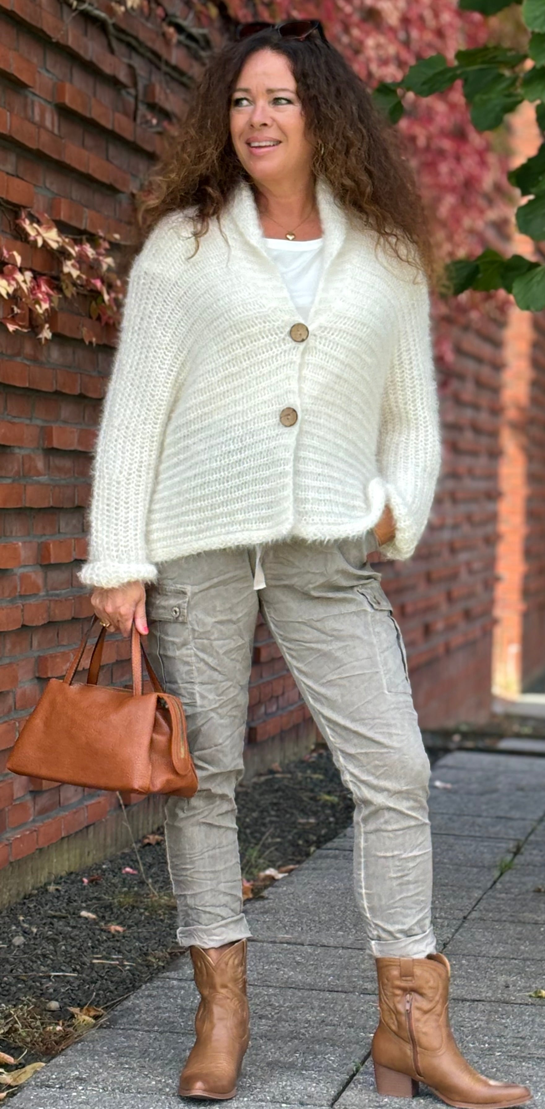 Signe strik cardigan med træknapper creme Likelondon