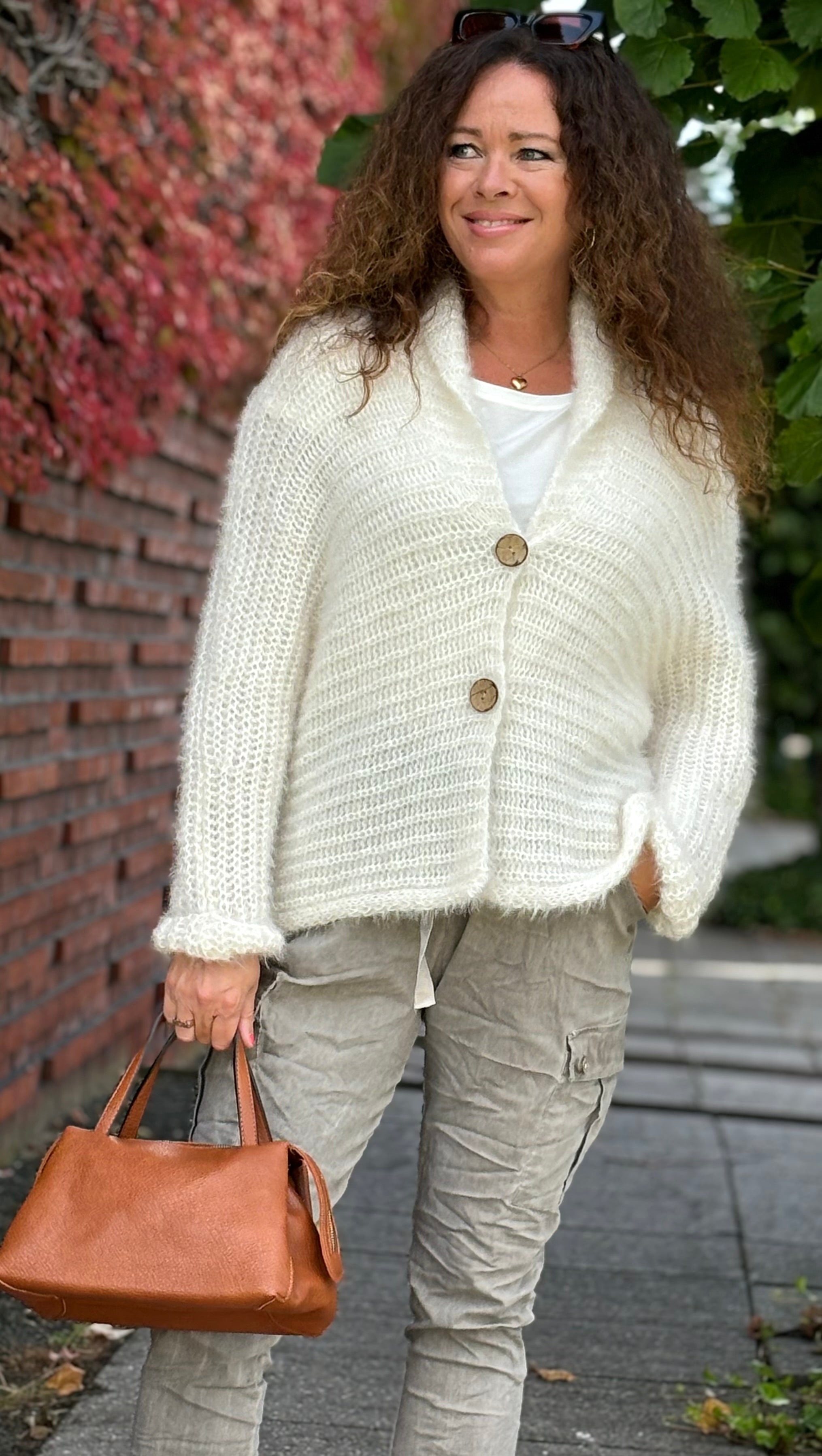 Signe strik cardigan med træknapper creme Likelondon