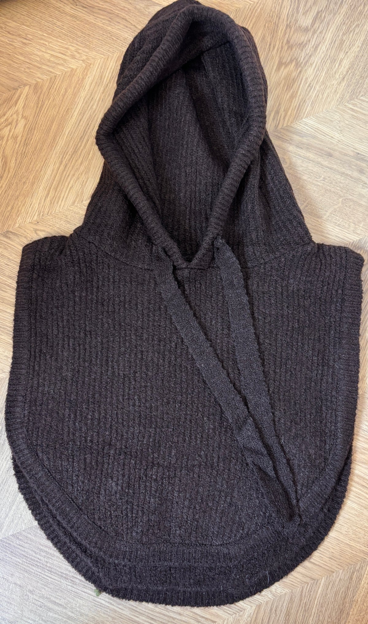 Balaclava i uld med snøre marrone LikeLondon