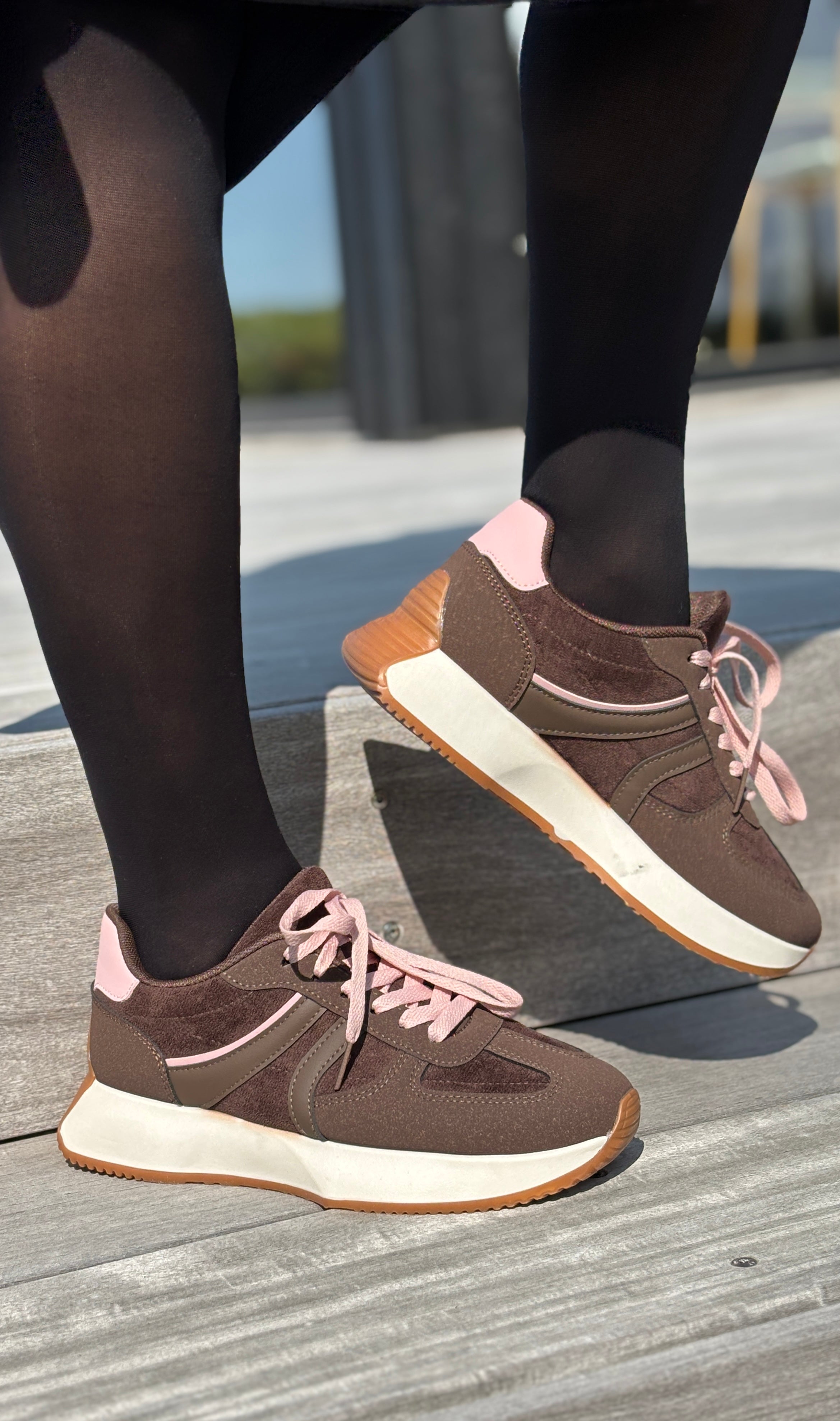 Sneakers med høj sål brown LikeLondon