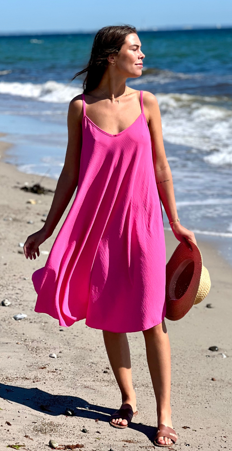 Gabi stropkjole pink LikeLondon