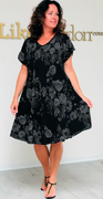 June A-formet kjole med blomsterprint sort LikeLondon