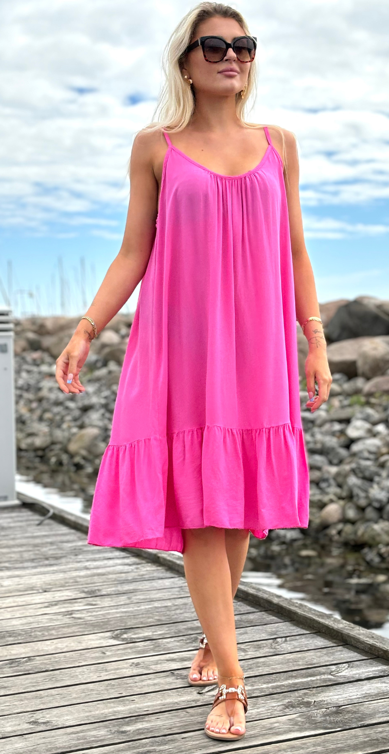 Ivy kort stropkjole med peplum pink