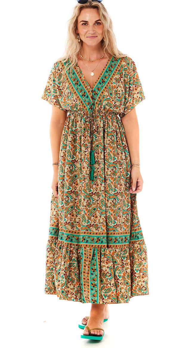 Silke Kjole med paisley print og v-hals beige / orange Likelondon