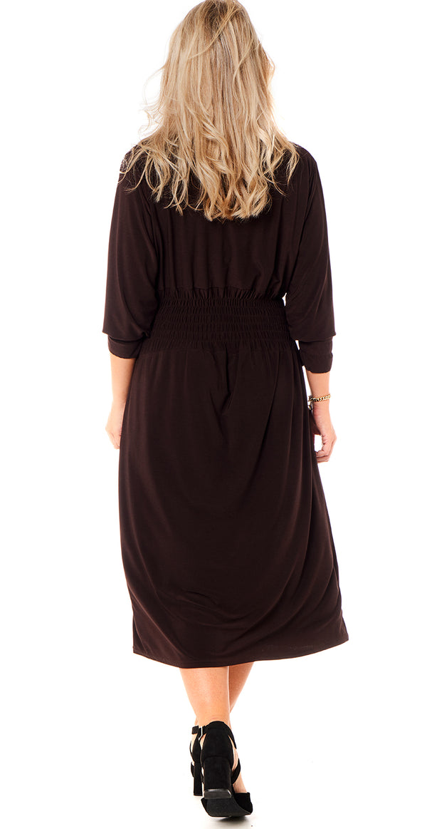 Kjole med smock detaljer brun Likelondon