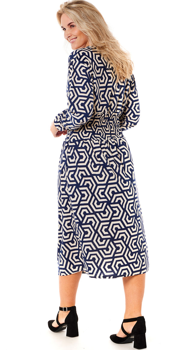 Kjole med smock detaljer mønstret Likelondon