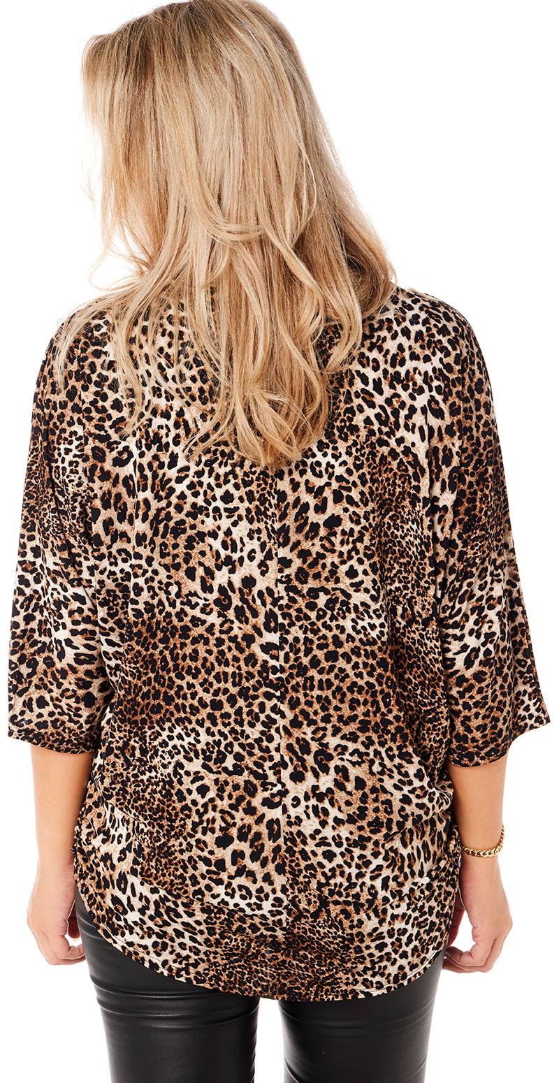 Bluse med stort leopard print Likelondon